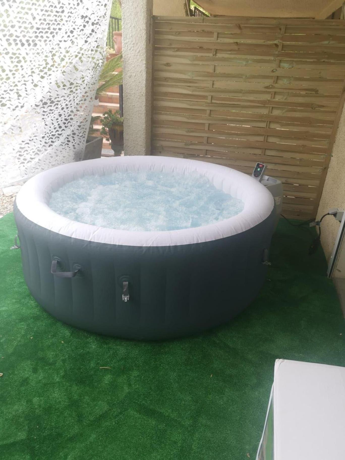 Appart-One Terrasse Jacuzzi Parking Carcassonne Extérieur photo