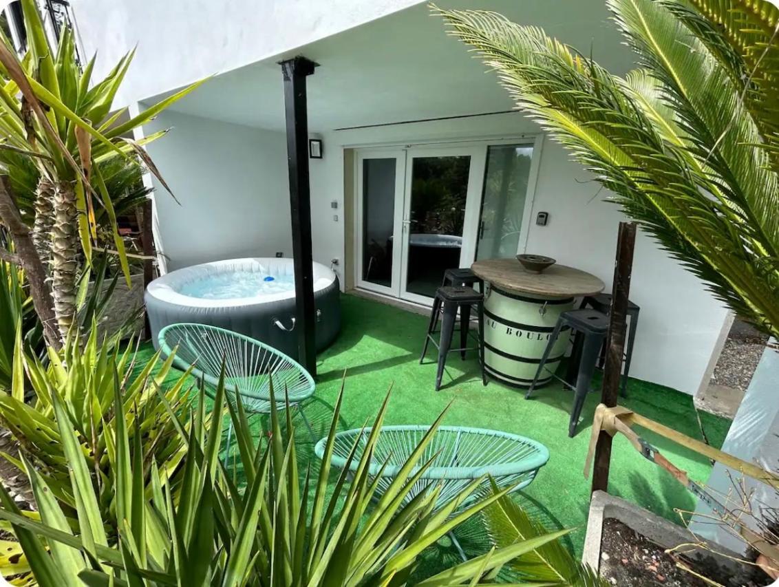 Appart-One Terrasse Jacuzzi Parking Carcassonne Extérieur photo