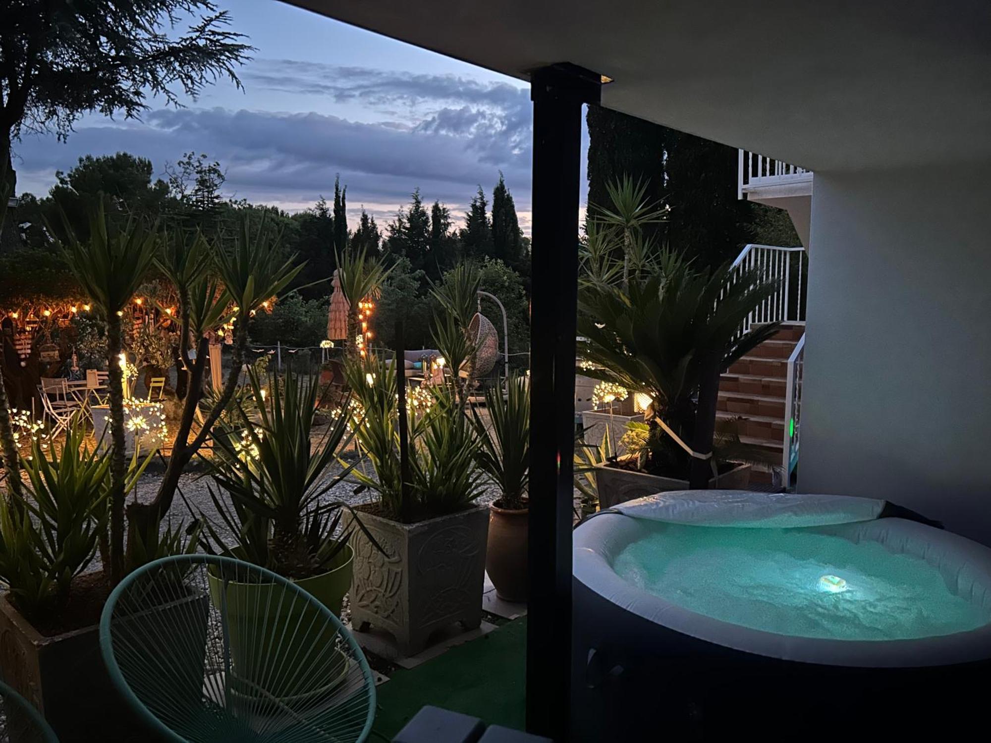 Appart-One Terrasse Jacuzzi Parking Carcassonne Extérieur photo